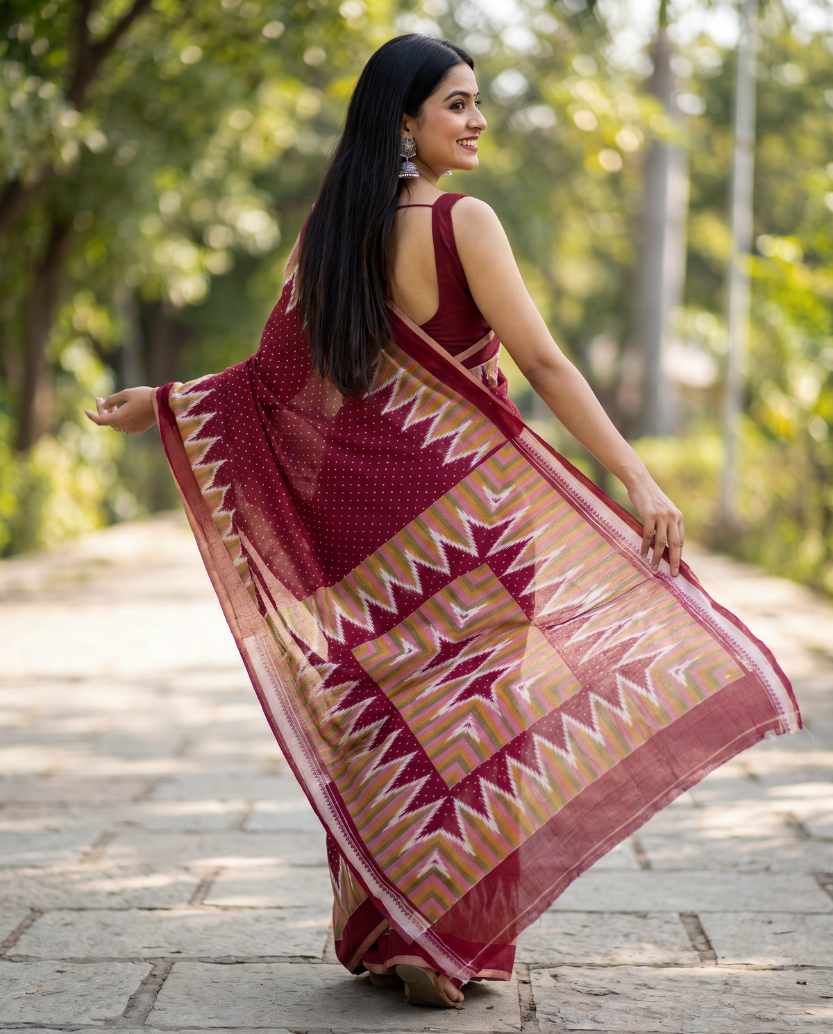 Women's Cotton Blend Ikat Print Saree with Unstitched Blouse Piece
