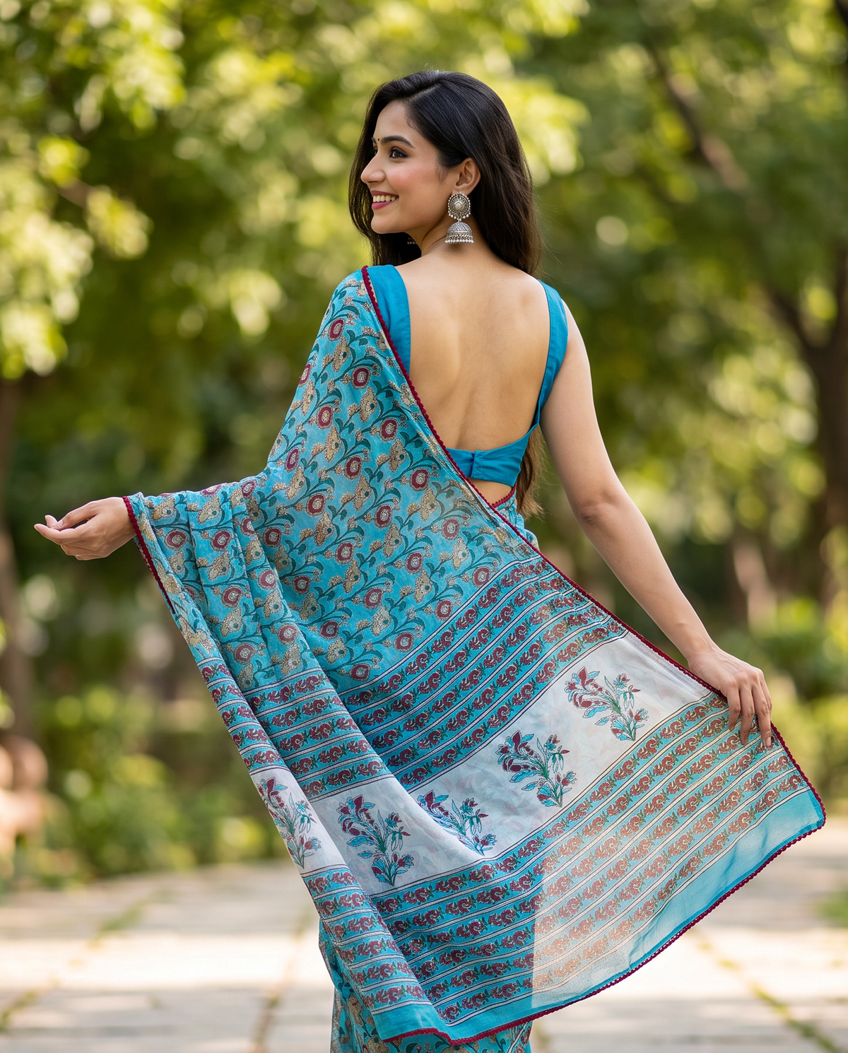 Women's Floral Print Chiffon Saree with Unstitched Blouse Piece.