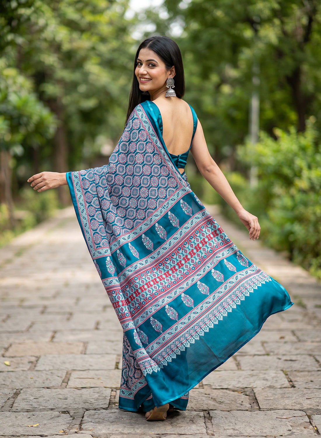 Women's Traditional Floral Block Printed Art Silk Saree with Unstitched Blouse Piece.