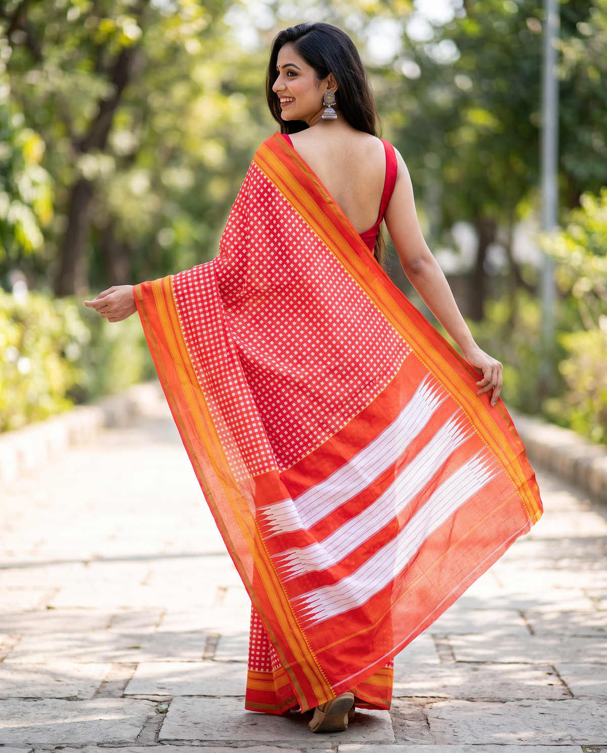 Women's Synthetic Silk Blend Checked Saree with Contrast Border & Unstitched Blouse Piece.