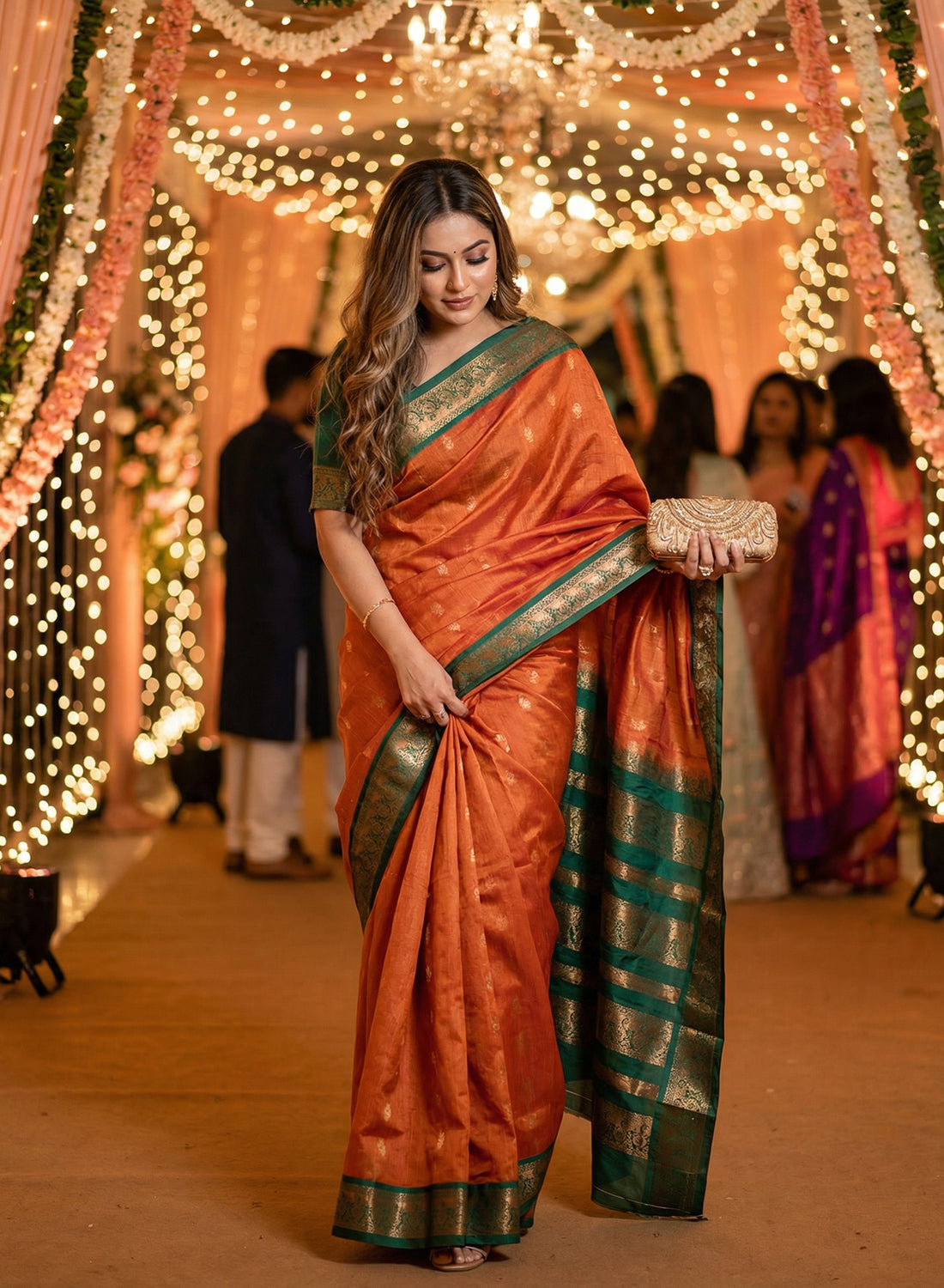 Women's Elegant Banarasi Kanjivaram silk and South Indian Gadwal Silk Cotton Handloom Saree Woven Design Ethnic Wear with Blouse Piece.