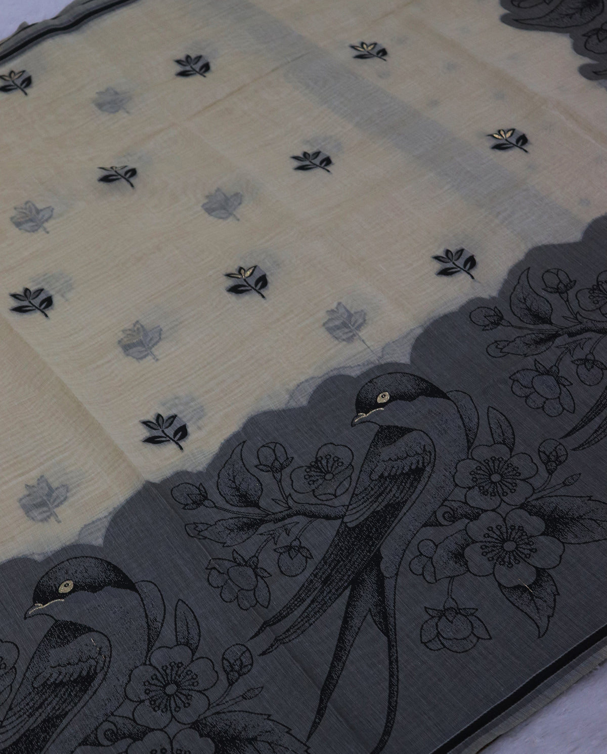 Women's Pure Linen Cotton Floral Embroidered Saree with Unstitched Blouse Piece.