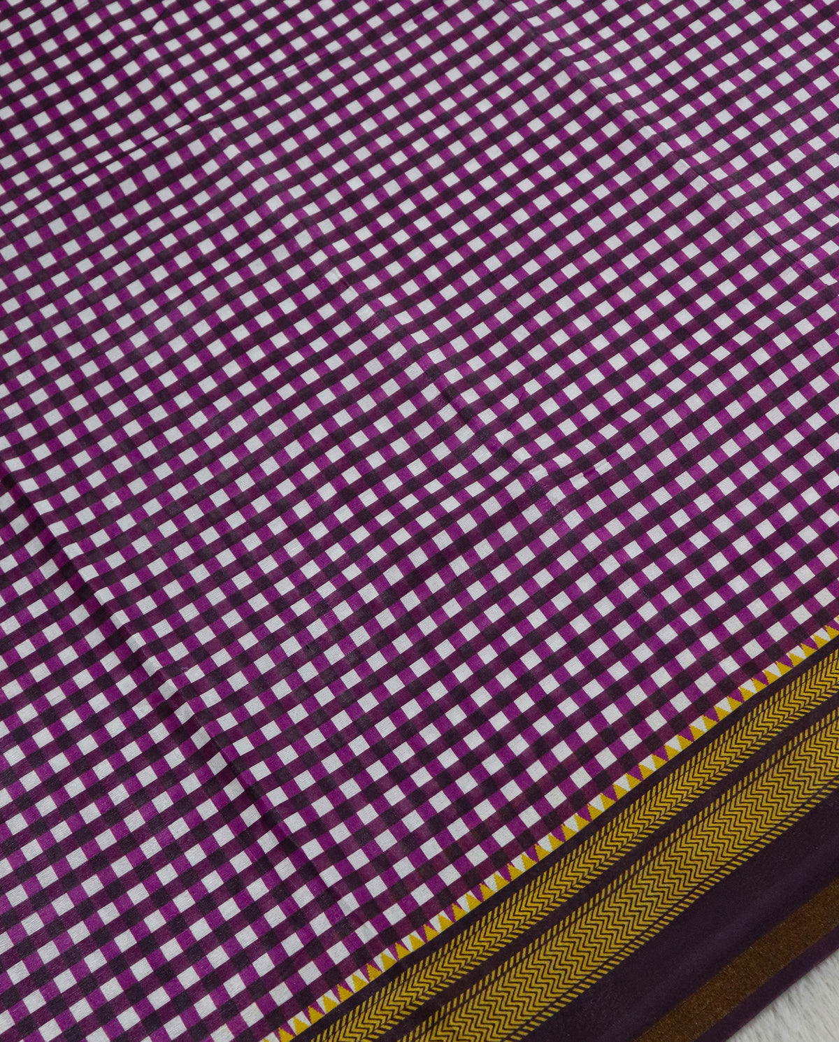 Women's Synthetic Silk Blend Checked Saree with Contrast Border & Unstitched Blouse Piece.