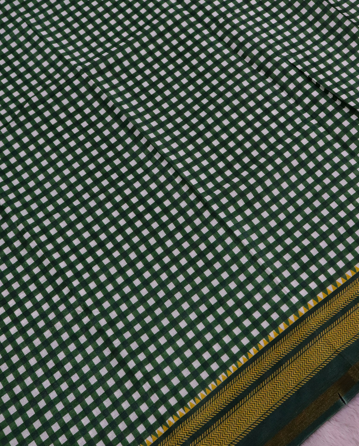 Women's Synthetic Silk Blend Checked Saree with Contrast Border & Unstitched Blouse Piece.