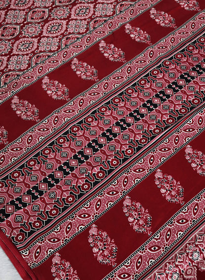 Women's Traditional Floral Block Printed Art Silk Saree with Unstitched Blouse Piece.