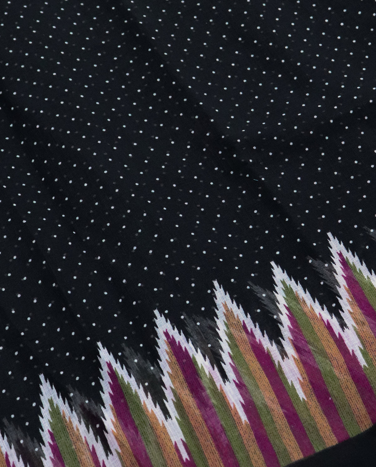 Women's Cotton Blend Ikat Print Saree with Unstitched Blouse Piece.