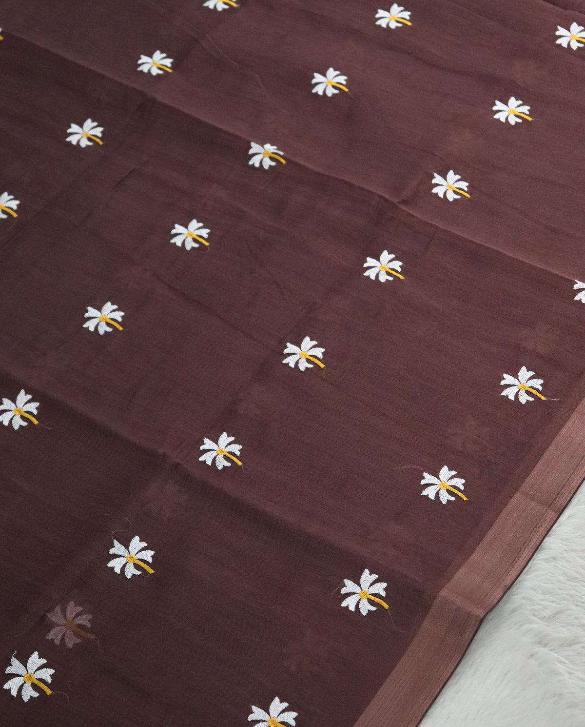 Women's Pure Linen Cotton Floral Embroidered Saree with Unstitched Blouse Piece.