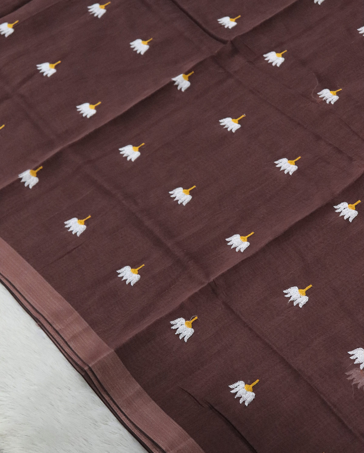 Women's Pure Linen Cotton Floral Embroidered Saree with Unstitched Blouse Piece.