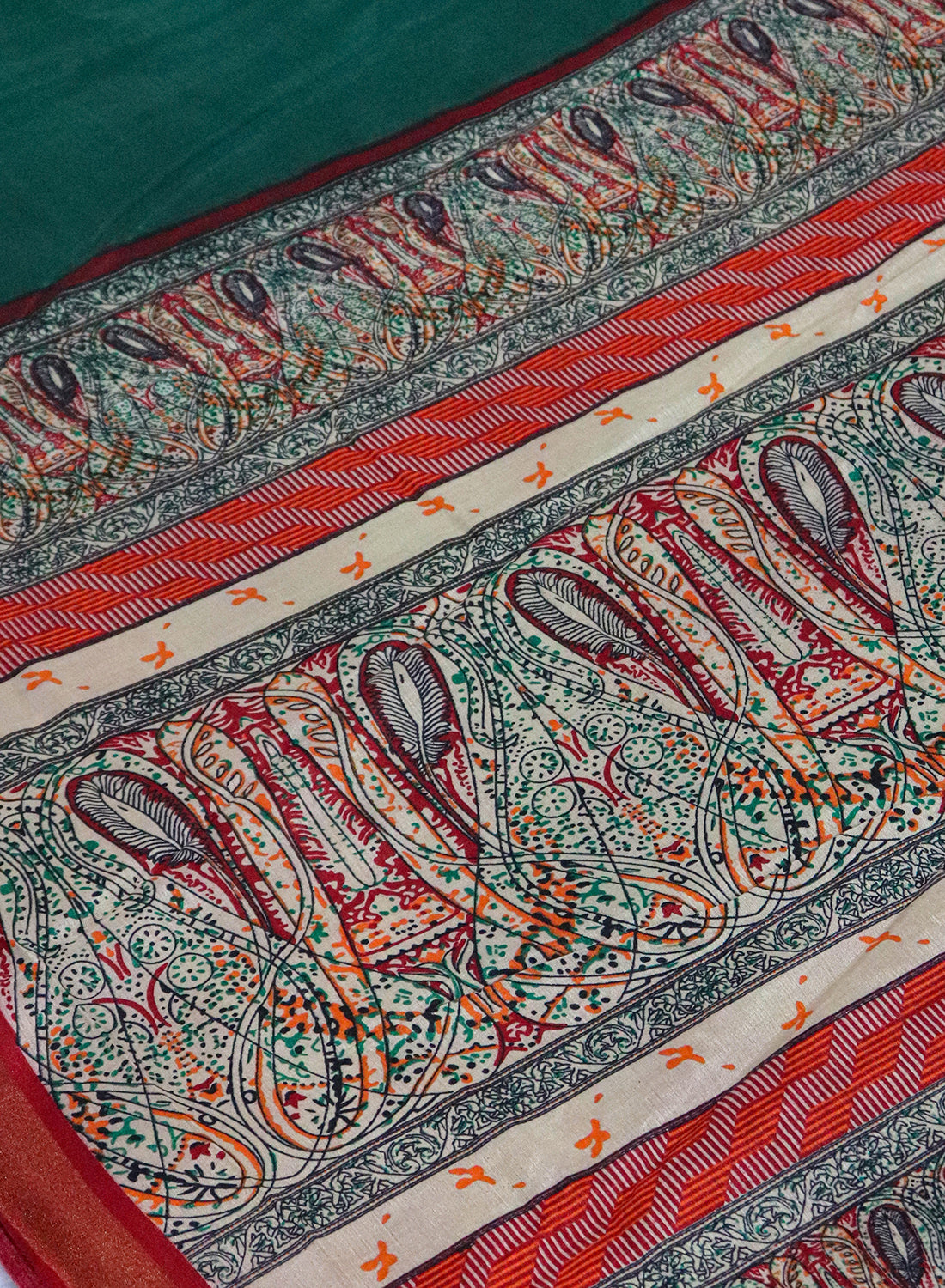 Women's Printed Silk Blend Saree with Unstitched Blouse Piece.