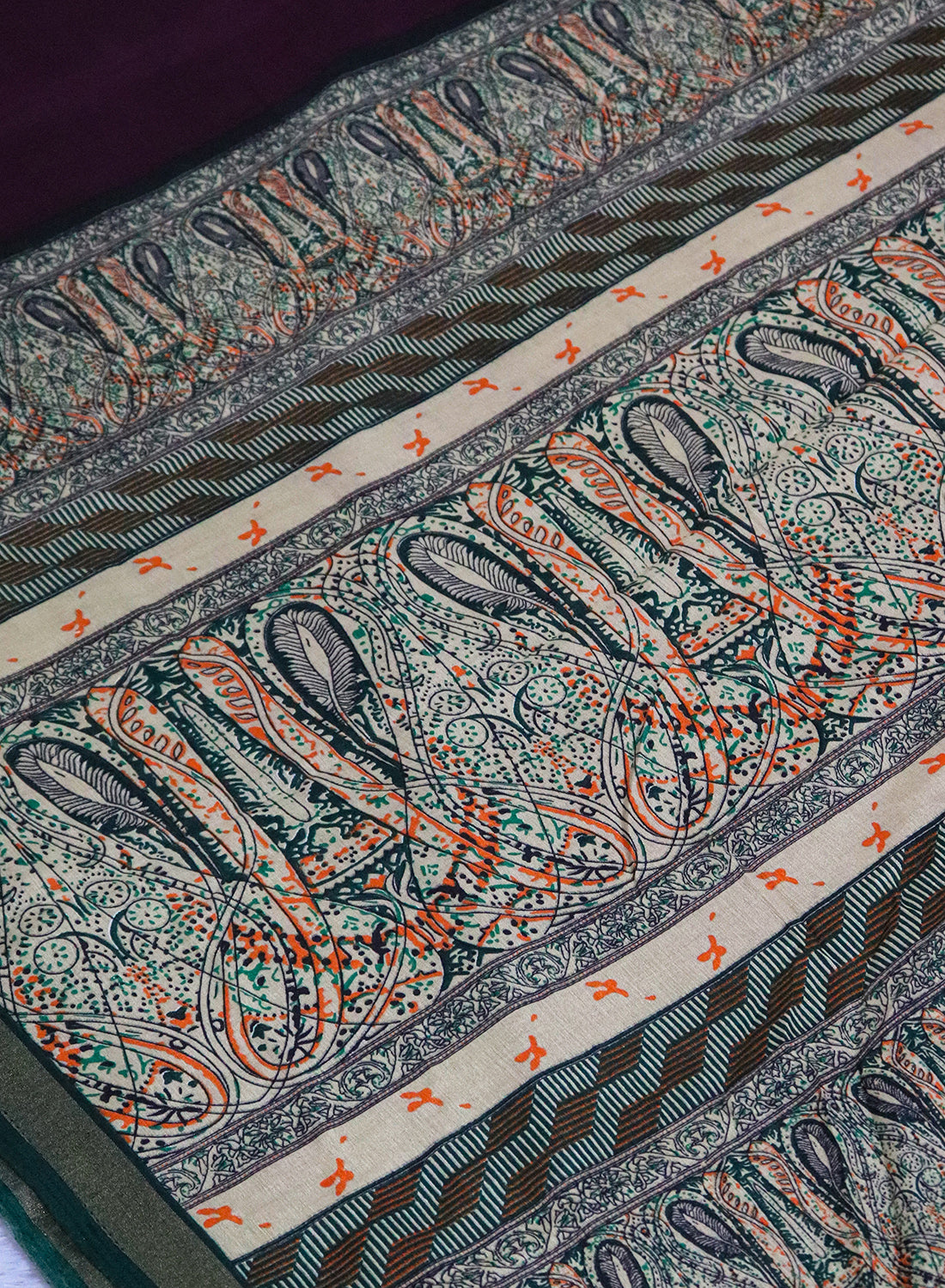 Women's Printed Silk Blend Saree with Unstitched Blouse Piece.