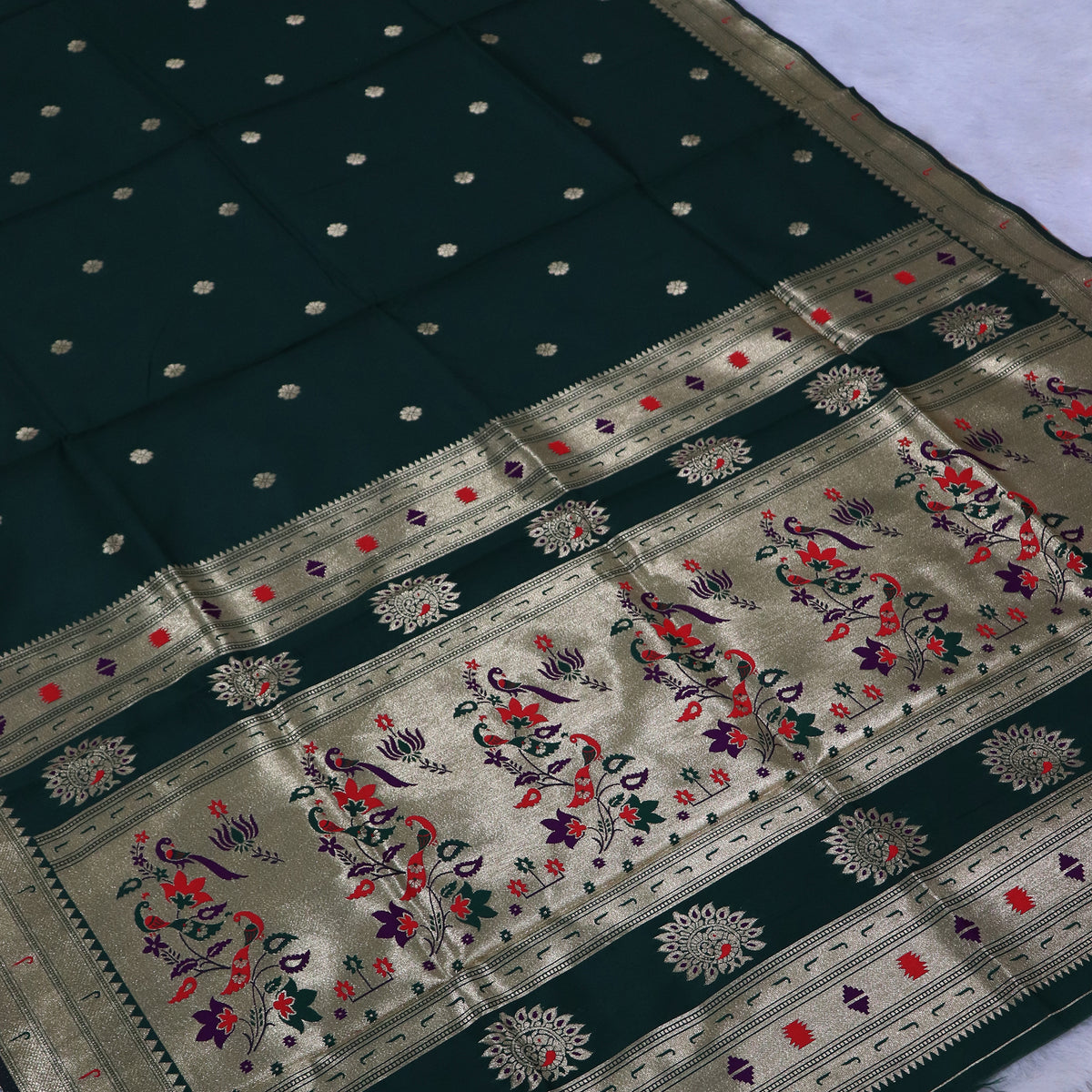 Banarasi Soft Silk Saree Festive Woven Jacquard Zari Border Sarees with Unstitched Blouse Piece.