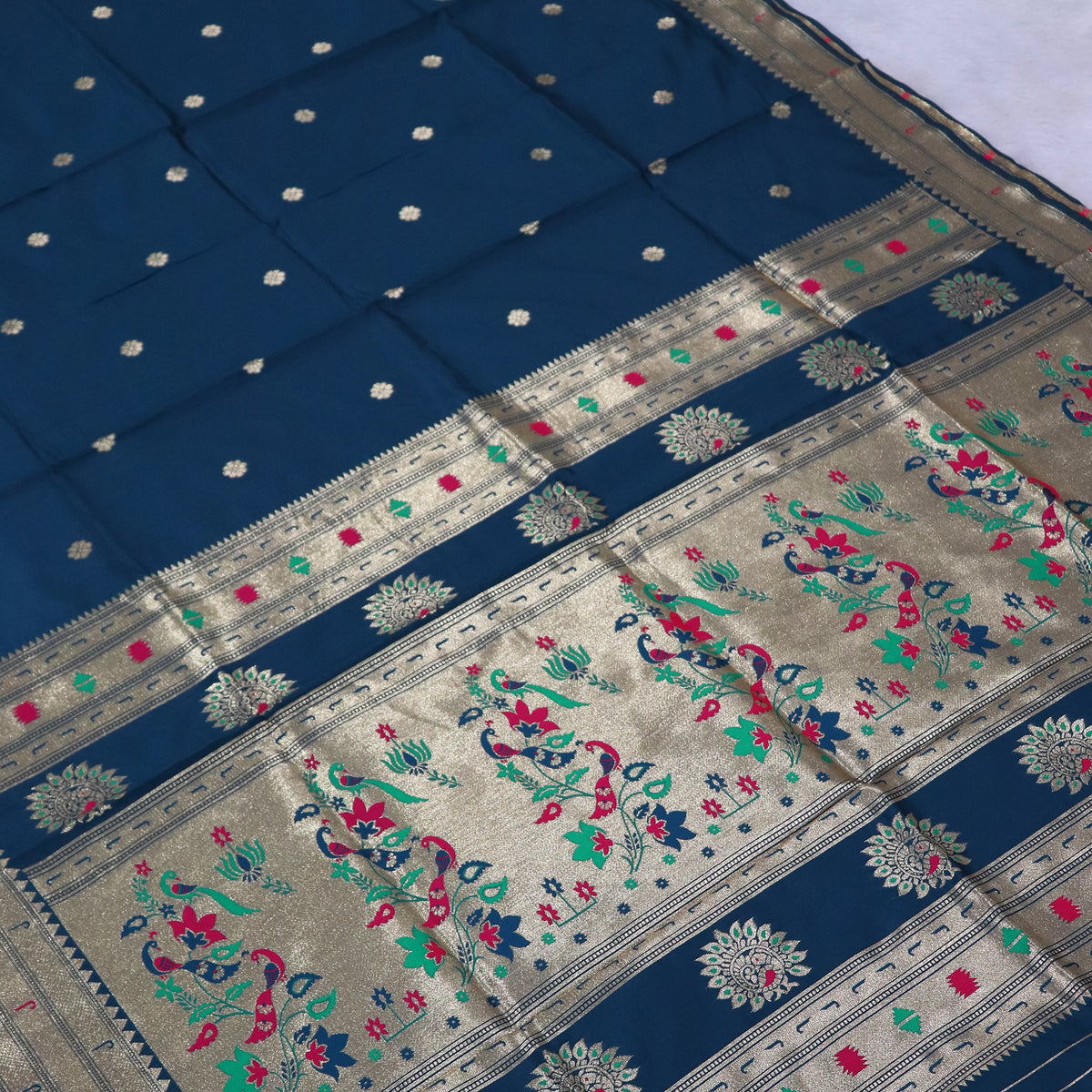 Banarasi Soft Silk Saree Festive Woven Jacquard Zari Border Sarees with Unstitched Blouse Piece.