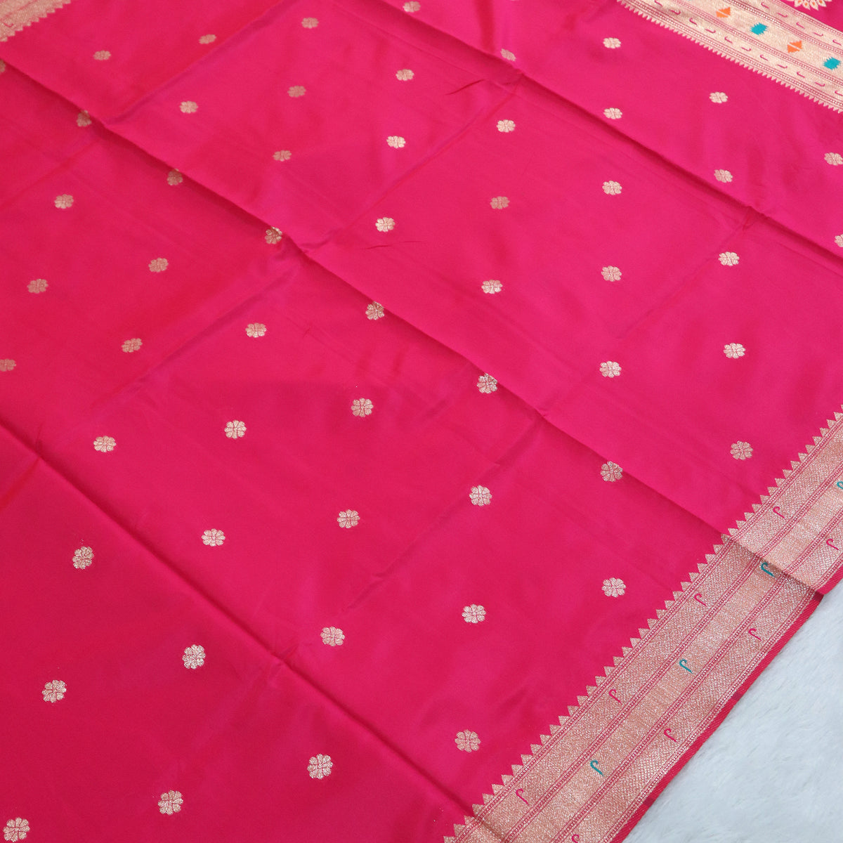 Banarasi Soft Silk Saree Festive Woven Jacquard Zari Border Sarees with Unstitched Blouse Piece.