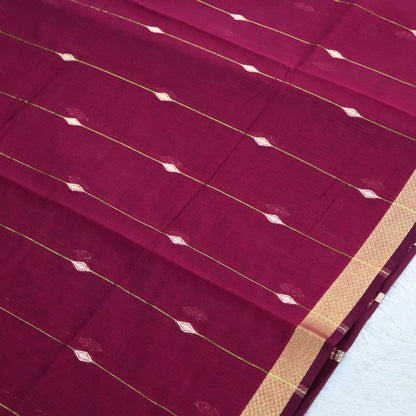 Women's Zari Maheshswari Cotton Blend Zari Woven Saree with Unstitched Blouse Piece.
