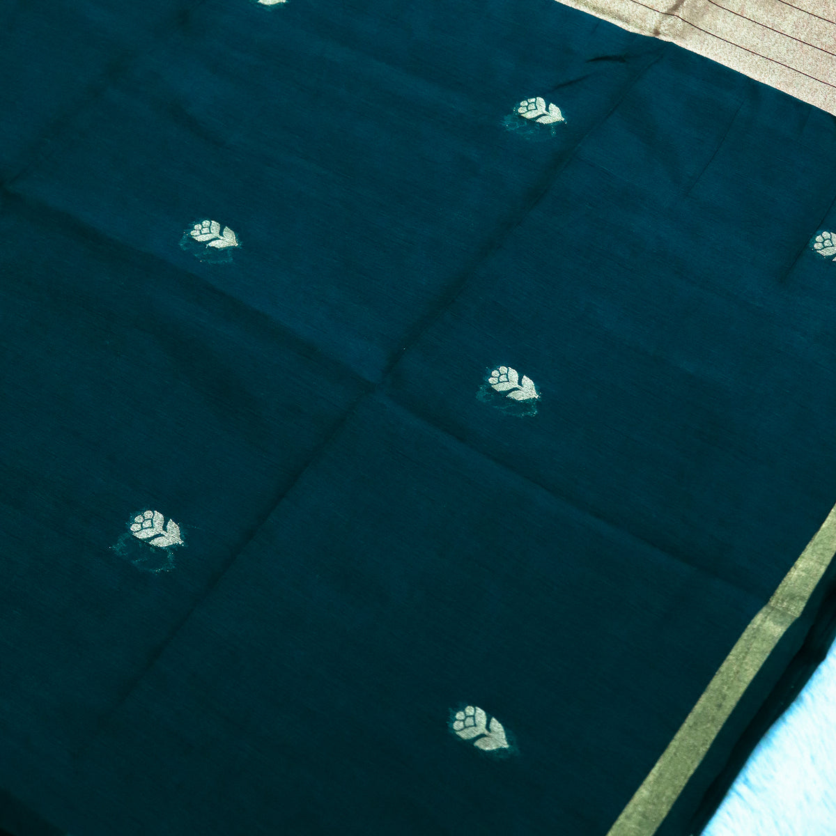 Women's Traditional Chanderi Cotton Linen Blend Saree with Zari Woven Border & Unstitched Blouse Piece.