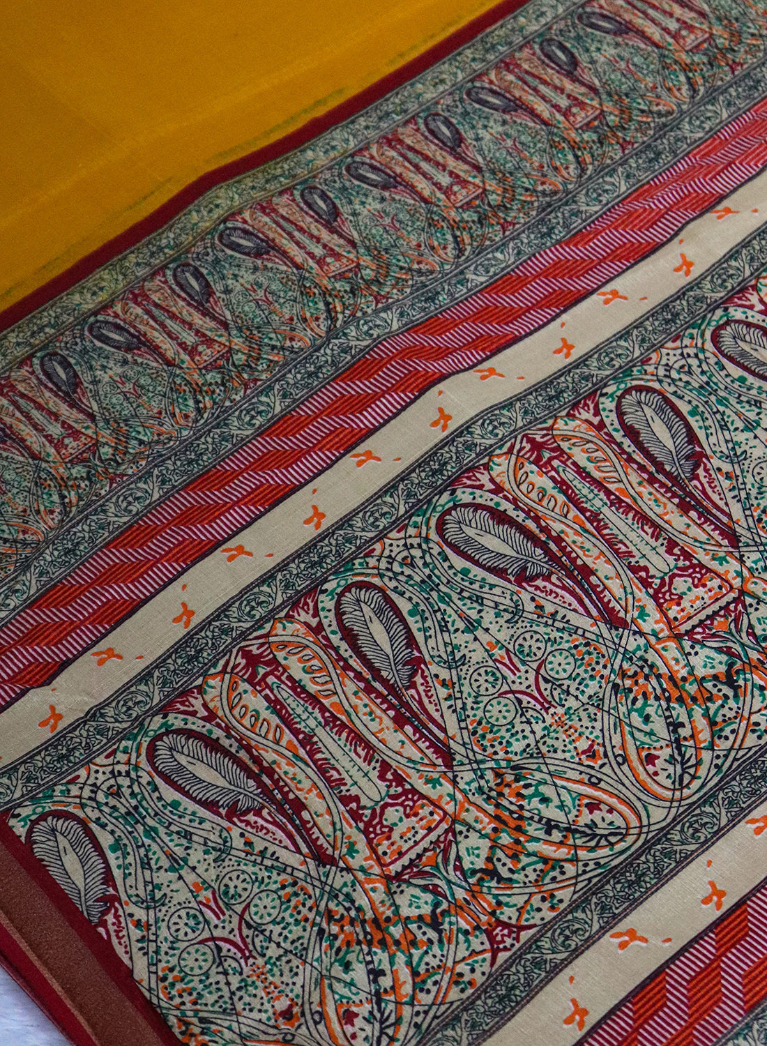 Women's Printed Silk Blend Saree with Unstitched Blouse Piece.